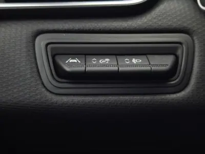 Renault Clio 2020 - 13450 EUR, 185157 km - AUTO.MOTO.pt - 185157km - foto 33 de 41