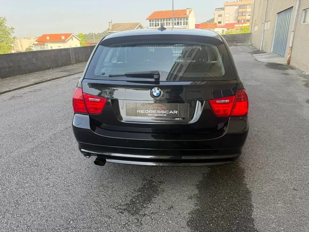 BMW 316 2010 - 8990 EUR, 215000 km - AUTO.MOTO.pt - 215000km - foto 6 de 27