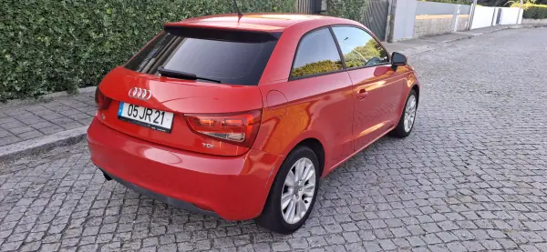 Audi A1 2010 - 6850 EUR, 193000 km - AUTO.MOTO.pt - 193000km - foto 6 de 18