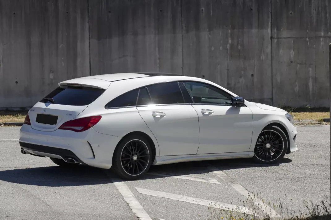 Mercedes-Benz CLA 220 2015 - 18900 EUR, 210888 km - 210888km - foto 16 de 16