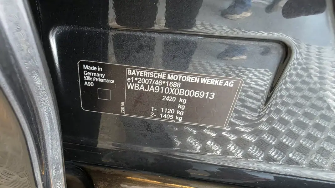BMW 530 2017 - 21900 EUR, 230206 km - AUTO.MOTO.pt - 230206km - foto 50 de 58