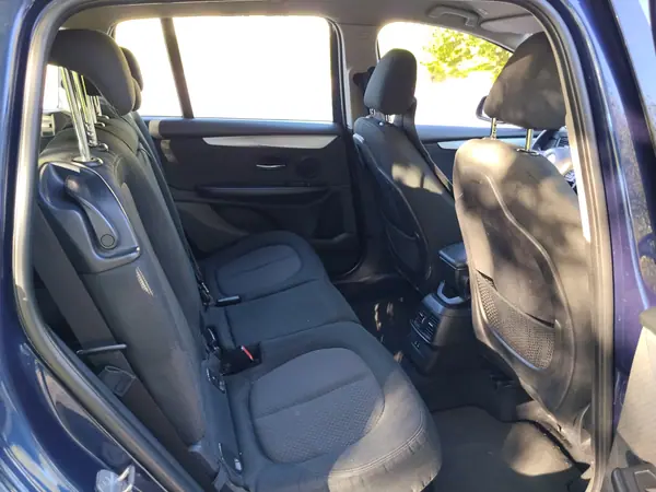 BMW 216 Gran Tourer 2019 - 7250 EUR, 302000 km - AUTO.MOTO.pt - 302000km - foto 14 de 20