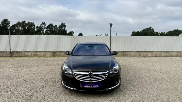Opel Insignia 2016 - 12500 EUR, 164000 km - AUTO.MOTO.pt - 164000km - foto 7 de 61