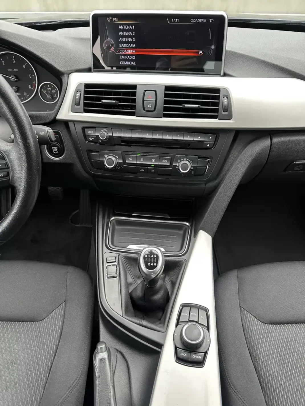 BMW 418 Gran Coupé 2015 - 15900 EUR, 293000 km - 293000km - foto 48 de 52