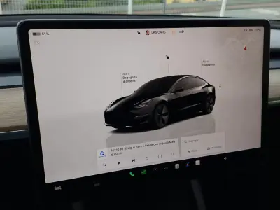 Tesla Model 3 2022 - 36490 EUR, 19253 km - AUTO.MOTO.pt - 19253km - foto 13 de 18