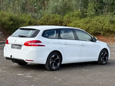 Peugeot 308 SW 2017 - 10900 EUR, 176200 km - AUTO.MOTO.pt - 176200km - foto 15 de 15