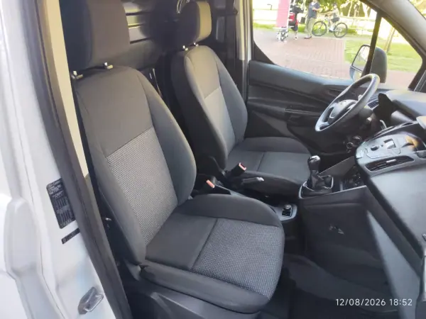 Ford Transit 2015 - 9780 EUR, 132500 km - AUTO.MOTO.pt - 132500km - foto 14 de 29