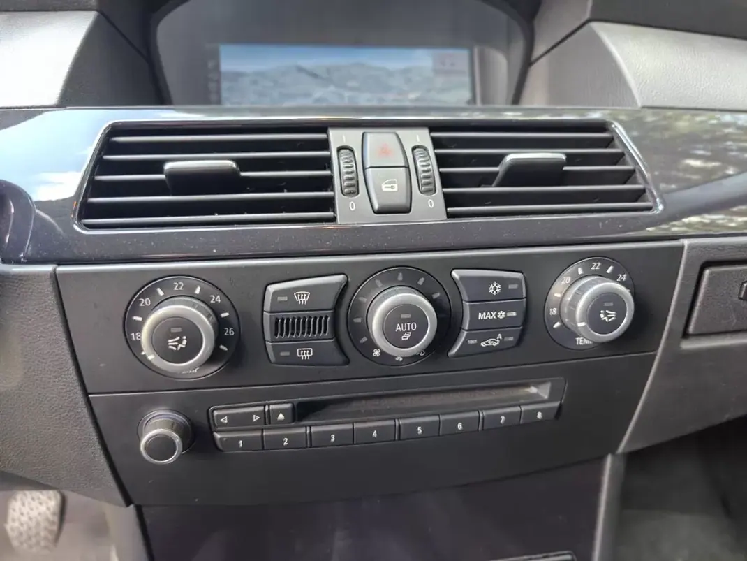 BMW 520 2008 - 7990 EUR, 268000 km - AUTO.MOTO.pt - 268000km - foto 38 de 42