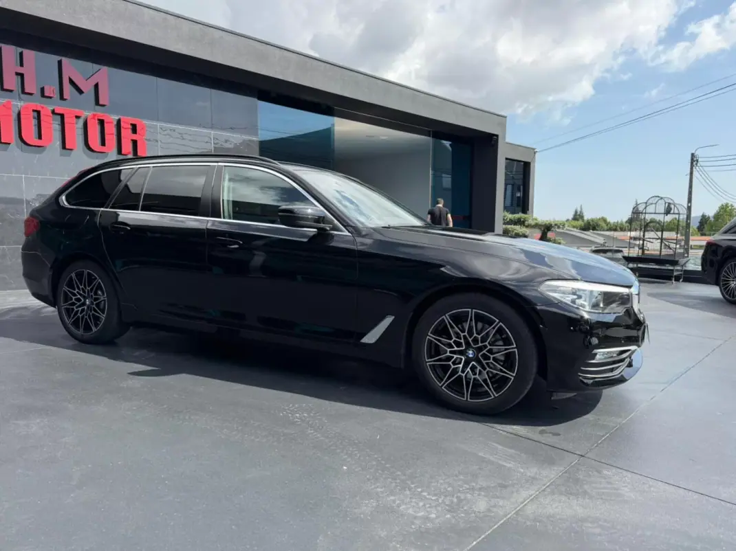 BMW 520 2017 - 21900 EUR, 217000 km - AUTO.MOTO.pt - 217000km - foto 2 de 12