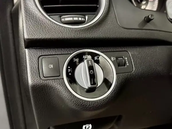 Mercedes-Benz C 220 2013 - 13750 EUR, 177000 km - AUTO.MOTO.pt - 177000km - foto 37 de 54