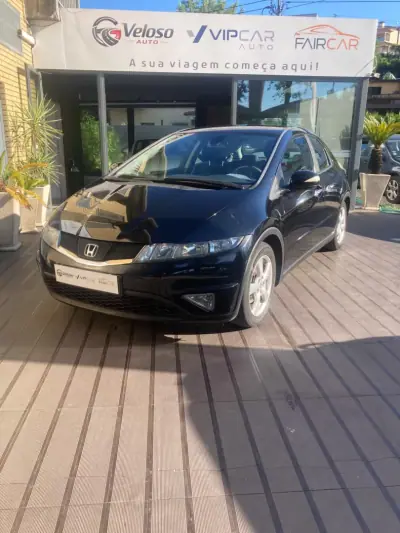 Honda Civic 2008 - 6900 EUR, 155220 km - AUTO.MOTO.pt - 155220km - foto 1 de 15