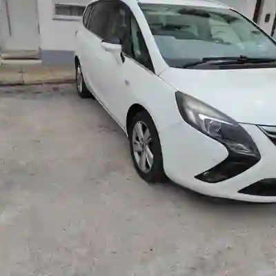 Opel Zafira 2016 - 14000 EUR, 96600 km - 96600km - foto 1 de 4