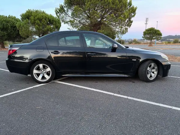 BMW 530 2003 - 10950 EUR, 367600 km - AUTO.MOTO.pt - 367600km - foto 10 de 20
