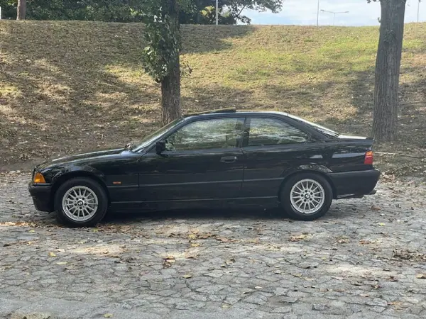 BMW 323 1998 - 19900 EUR, 160000 km - AUTO.MOTO.pt - 160000km - foto 40 de 68