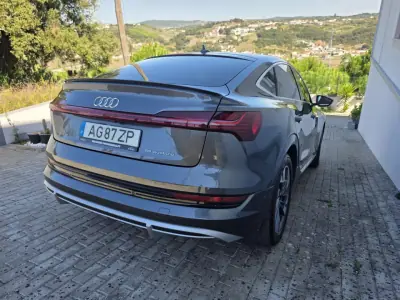 Audi e-tron 2021 - 32900 EUR, 120000 km - 120000km - foto 7 de 51