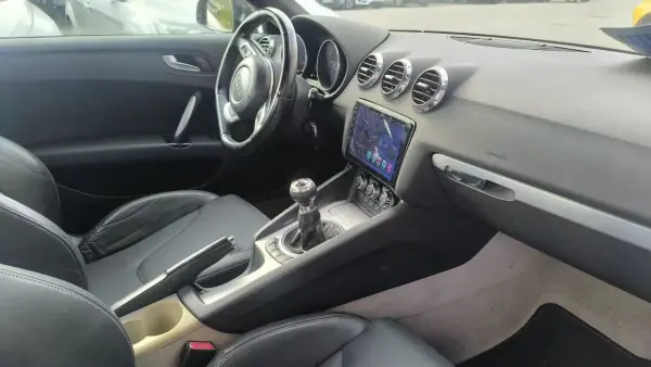 Audi TT Coupé 2011 - 13500 EUR, 170000 km - 170000km - foto 14 de 15