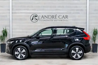 Volvo XC 40 2023 — foto 4 de 46