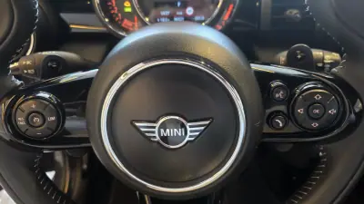MINI Cooper 2019 - 25500 EUR, 96321 km - AUTO.MOTO.pt - 96321km - foto 41 de 53