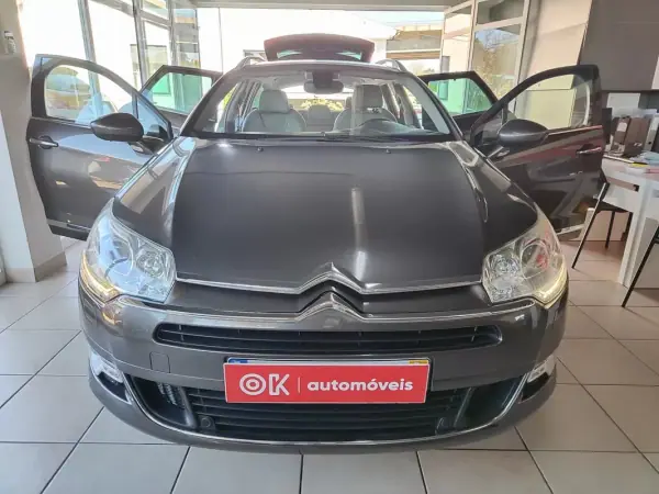 Citroën C5 Tourer 2017 - 9500 EUR, 248400 km - AUTO.MOTO.pt - 248400km - foto 20 de 38