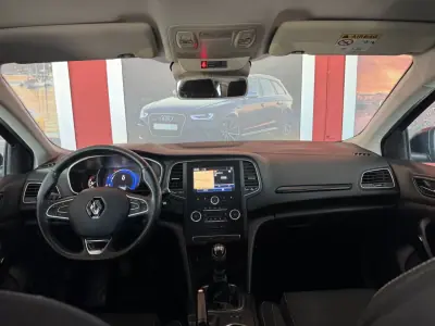 Renault Mégane 2017 - 11990 EUR, 180552 km - AUTO.MOTO.pt - 180552km - foto 18 de 18