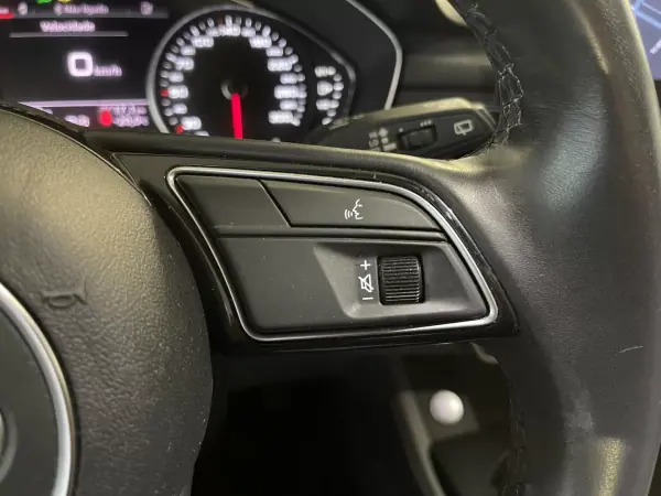 Audi A4 Avant 2022 - 21350 EUR, 187000 km - AUTO.MOTO.pt - 187000km - foto 26 de 38