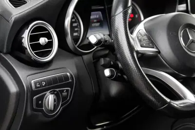 Mercedes-Benz GLC 250 2017 - 36990 EUR, 179000 km - AUTO.MOTO.pt - 179000km - foto 29 de 29