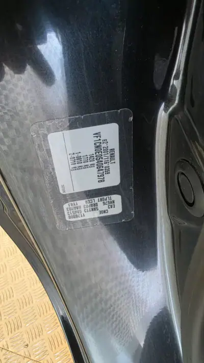 Renault Twingo 2009 - 4900 EUR, 139709 km - AUTO.MOTO.pt - 139709km - foto 45 de 52
