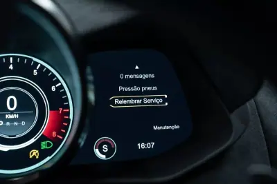Aston Martin V8 Vantage Coupe 2019 - 144950 EUR, 31000 km - 31000km - foto 35 de 45