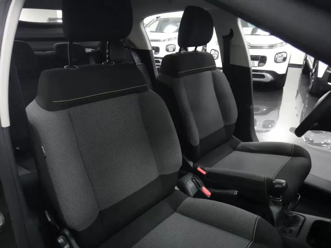 Citroën C3 2018 - 8990 EUR, 97000 km - AUTO.MOTO.pt - 97000km - foto 16 de 22