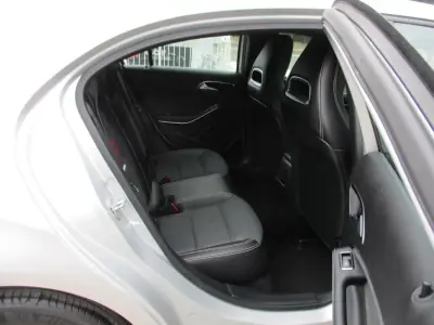 Mercedes-Benz A 180 2017 - 14990 EUR, 190000 km - 190000km - foto 22 de 26