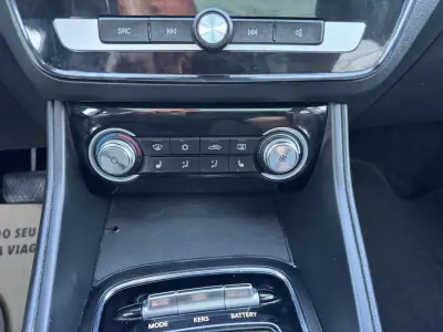 MG ZS 2021 - 18900 EUR, 91000 km - 91000km - foto 39 de 46