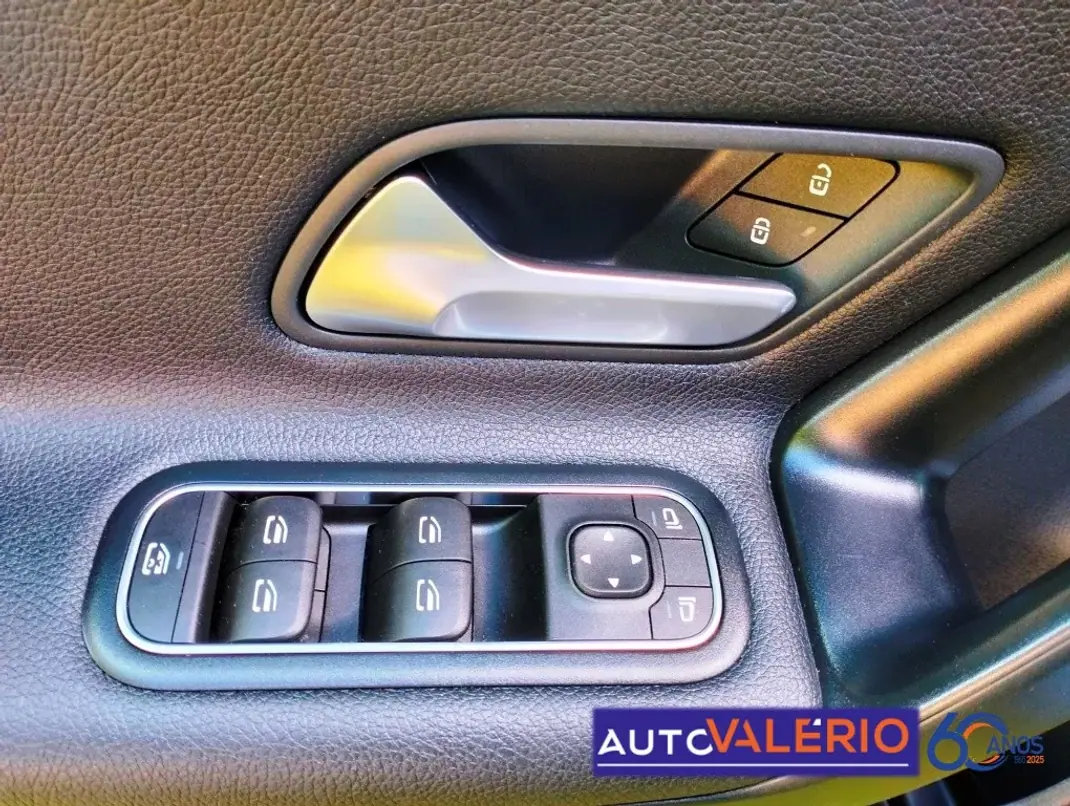 Mercedes-Benz A 180 2020 - 25950 EUR, 10120 km - AUTO.MOTO.pt - 10120km - foto 27 de 36
