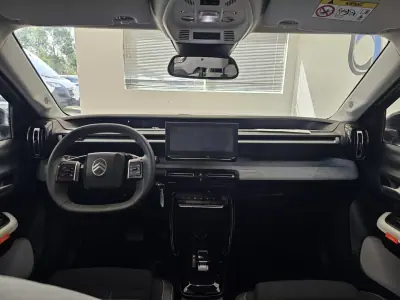 Citroën C3 2025 - 21900 EUR, 15121 km - AUTO.MOTO.pt - 15121km - foto 2 de 19