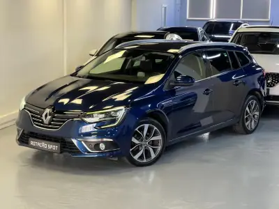 Renault Mégane Sport Tourer 2016 - 13990 EUR, 115000 km - AUTO.MOTO.pt - 115000km - foto 7 de 57