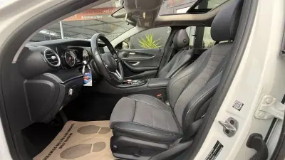 Mercedes-Benz E 300 2019 - 26990 EUR, 147000 km - AUTO.MOTO.pt - 147000km - foto 27 de 41