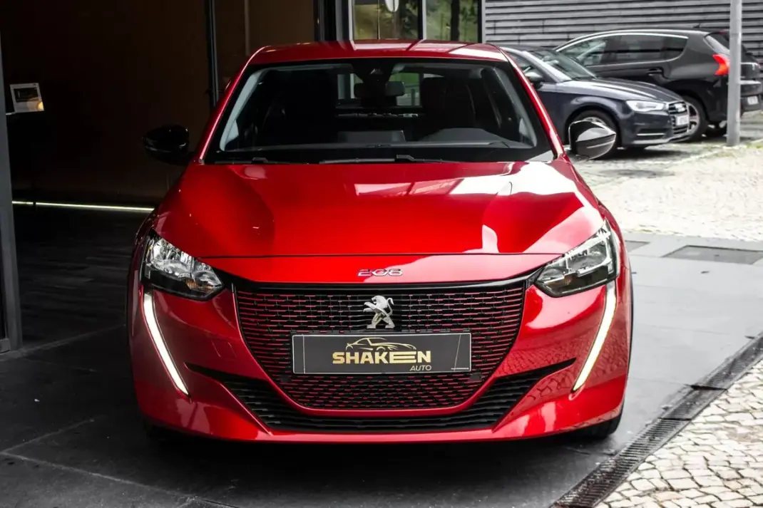 Peugeot e-208 2023 - 17800 EUR, 18457 km - AUTO.MOTO.pt - 18457km - foto 7 de 41