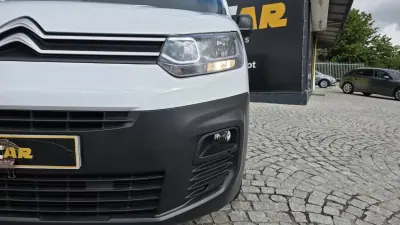 Citroën Berlingo 2022 - 14450 EUR, 77000 km - AUTO.MOTO.pt - 77000km - foto 10 de 24