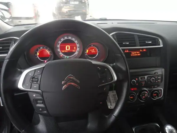 Citroën C4 2011 - 6750 EUR, 200000 km - AUTO.MOTO.pt - 200000km - foto 21 de 21
