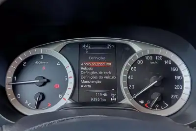 Nissan Navara 2021 - 34500 EUR, 93942 km - AUTO.MOTO.pt - 93942km - foto 18 de 23