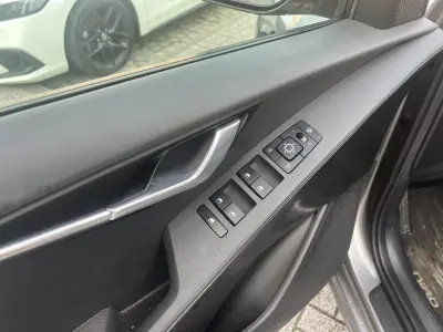 Kia Niro 2024 - 29500 EUR, 25000 km - AUTO.MOTO.pt - 25000km - foto 14 de 20