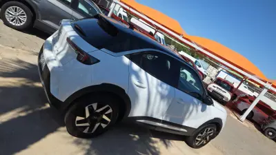 Opel Mokka 2023 - 16950 EUR, 100764 km - AUTO.MOTO.pt - 100764km - foto 4 de 10