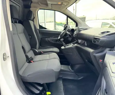 Citroën 2022 - 11950 EUR, 97295 km - AUTO.MOTO.pt - 97295km - foto 13 de 18