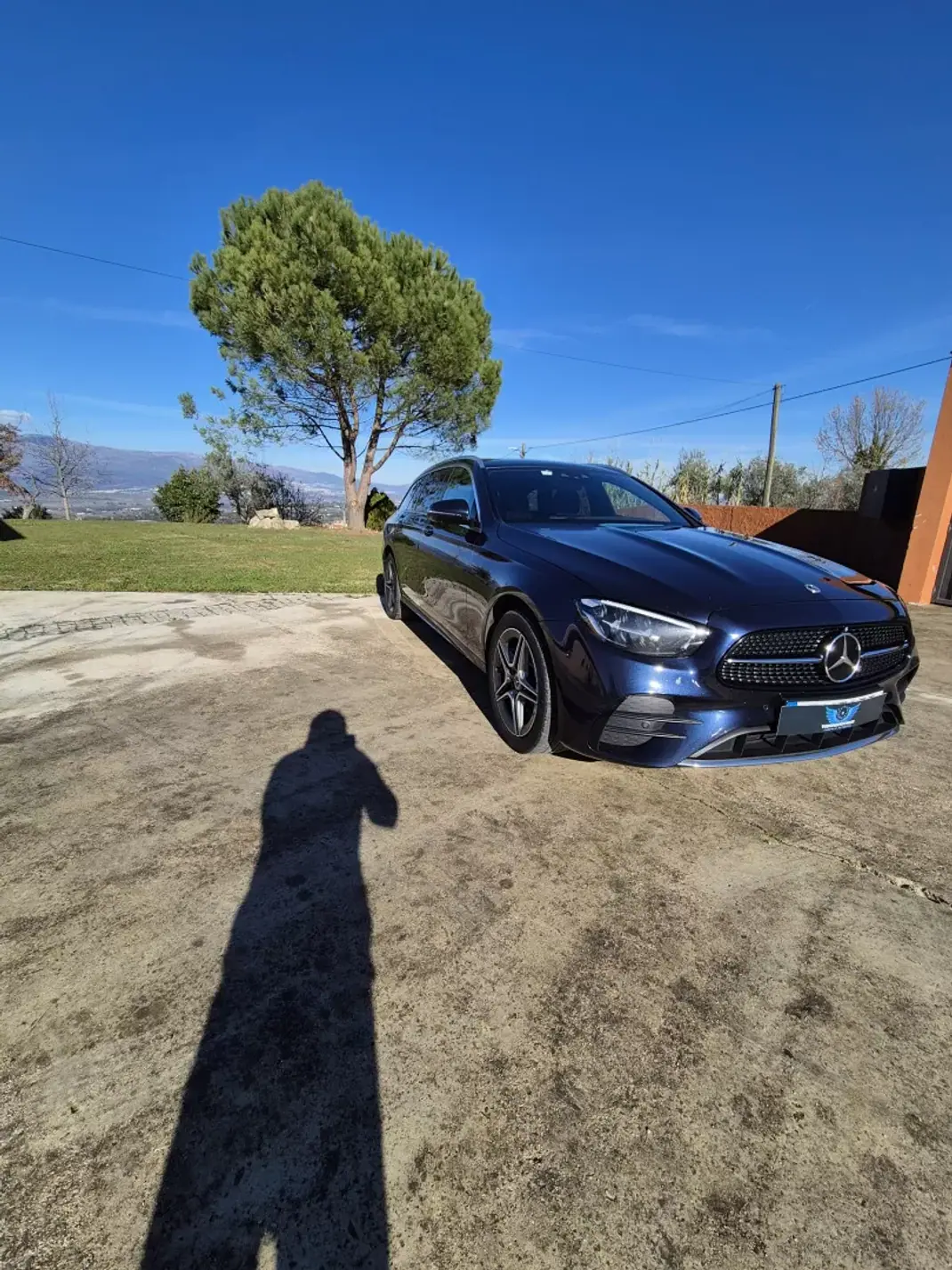 Mercedes-Benz E 300 2022 - 40000 EUR, 157000 km - AUTO.MOTO.pt - 157000km - foto 2 de 41