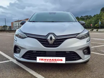 Renault Clio 2022 - 16800 EUR, 55061 km - AUTO.MOTO.pt - 55061km - foto 4 de 9