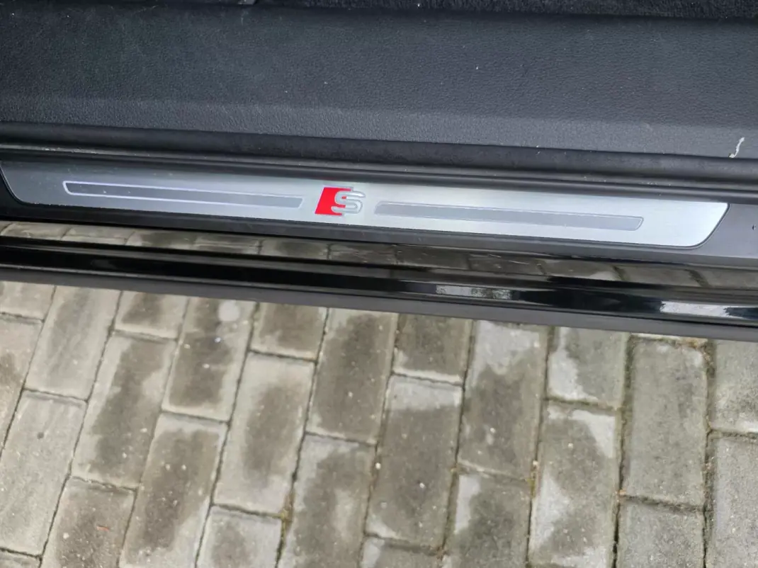 Audi e-tron 2022 - 31750 EUR, 115000 km - AUTO.MOTO.pt - 115000km - foto 66 de 73