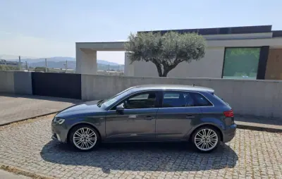Audi A3 Sportback 2016 - 17990 EUR, 169000 km - AUTO.MOTO.pt - 169000km - foto 3 de 16