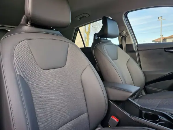 Kia Niro EV 2024 - 33500 EUR, 1700 km - AUTO.MOTO.pt - 1700km - foto 36 de 48