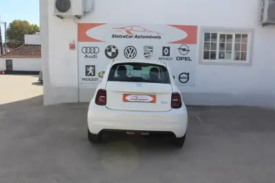 Fiat 500e 2022 - 18980 EUR, 25923 km - AUTO.MOTO.pt - 25923km - foto 4 de 10