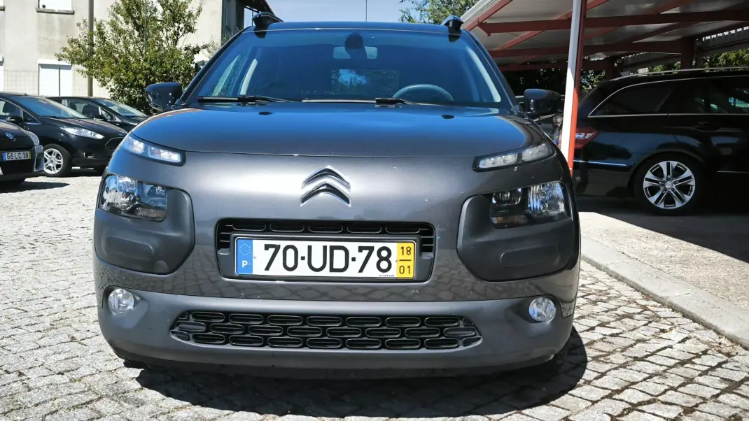 Citroën C4 Cactus 2018 - 11750 EUR, 12554 km - 12554km - foto 3 de 8