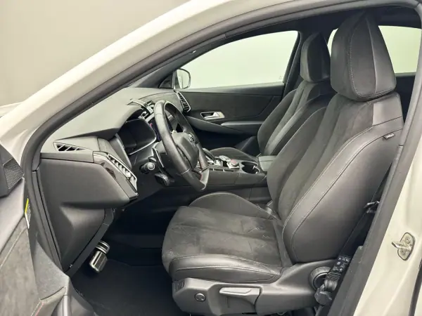 DS DS7 Crossback 2021 - 17950 EUR, 144584 km - AUTO.MOTO.pt - 144584km - foto 13 de 15